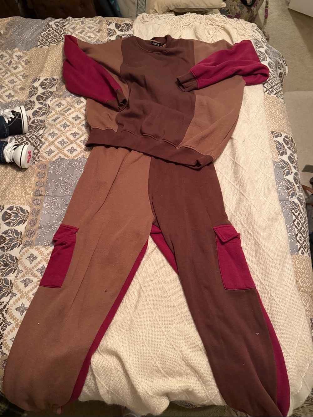 Boohoo Two-Tone Brown & Magenta Colorblock Jogger Set